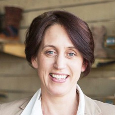 Helen Thompson head shot