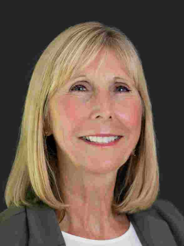Carol Kissal head shot