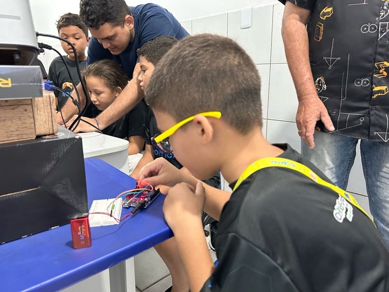 Inside a ChildFund robotics program in Brazil